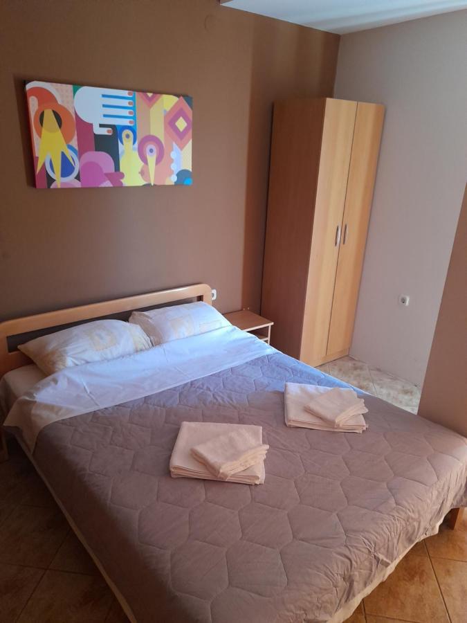 Bato Rooms Peštani Eksteriør billede
