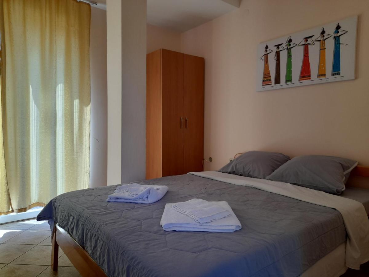 Bato Rooms Peštani Eksteriør billede