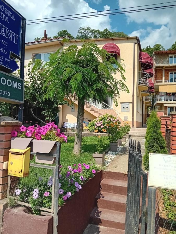 Bato Rooms Peštani Eksteriør billede